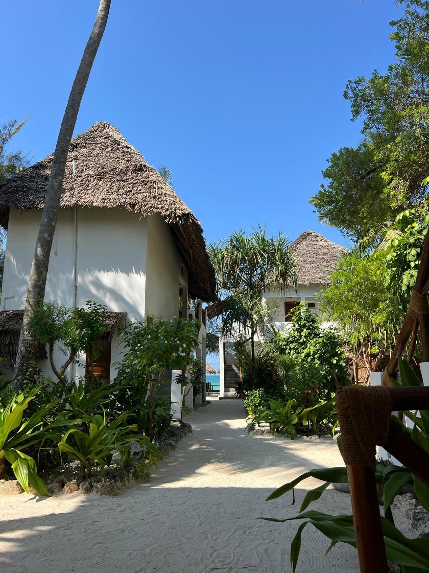 Helwas Zanzibar Beach Hotel Bwejuu Dış mekan fotoğraf