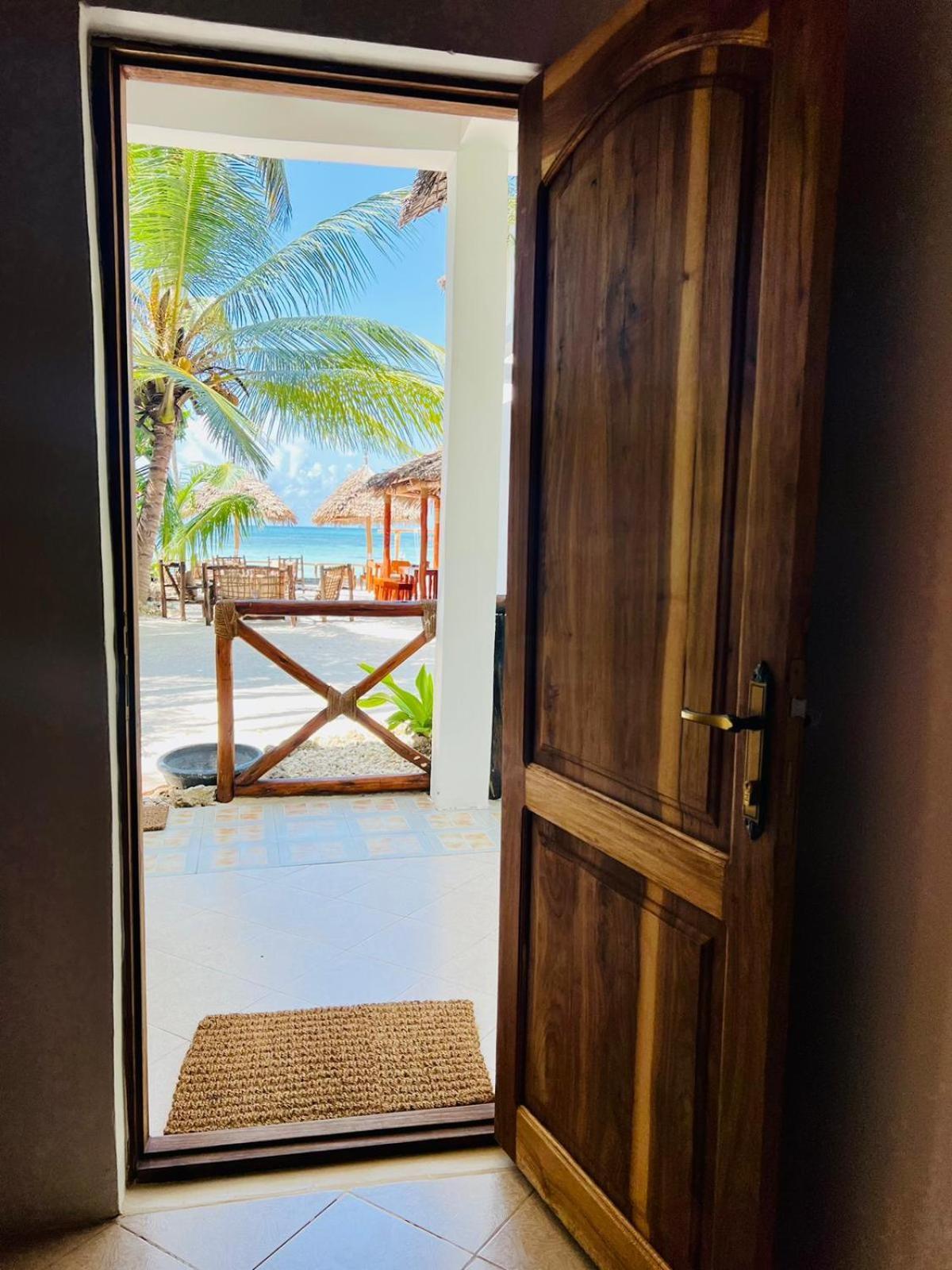 Helwas Zanzibar Beach Hotel Bwejuu Dış mekan fotoğraf